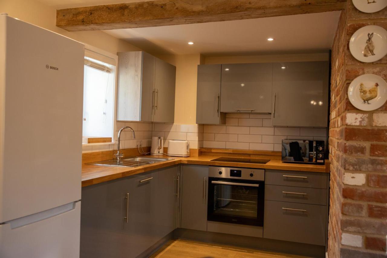 Rollestone Coach House Villa Shrewton Exterior photo