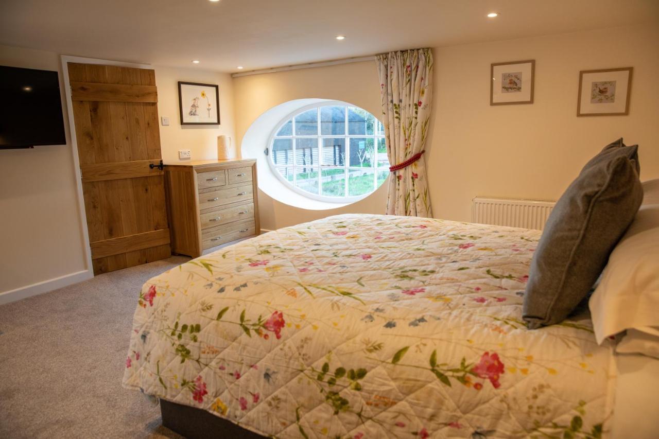 Rollestone Coach House Villa Shrewton Exterior photo